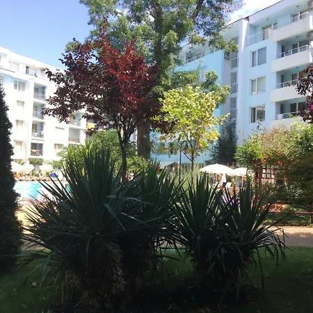Apartment Pool View Family 70m From The Beach In Yassen Holiday Village Sunny Beach